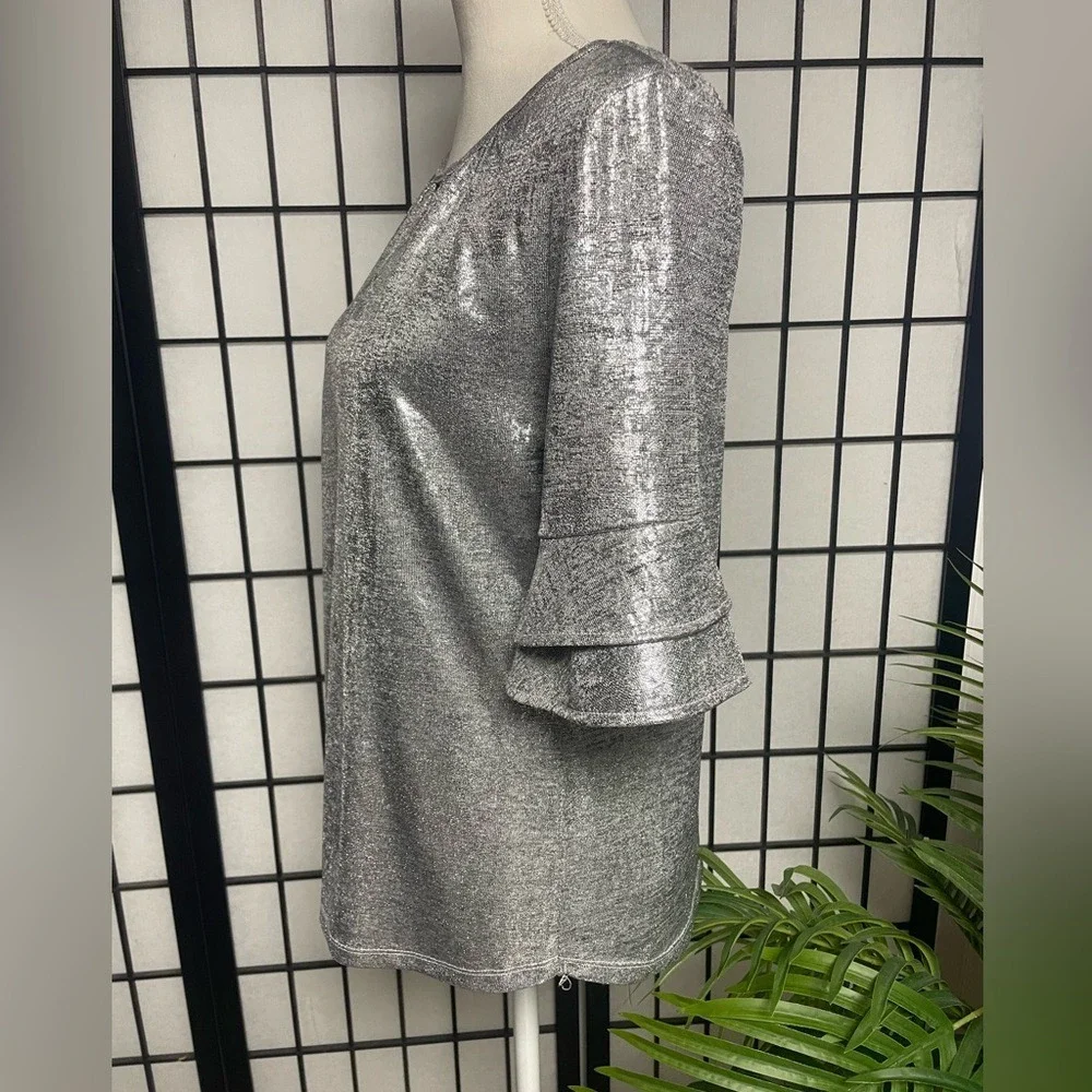 7th Avenue Design NY & Co Silver Shimmer Keyhole Opening Blouse Women's Medium - Picture 6 of 9